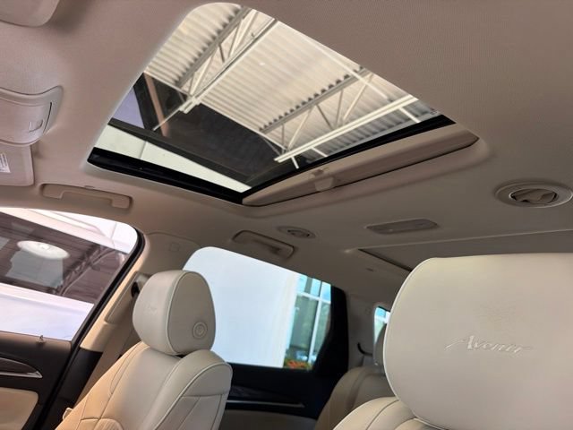 Used 2022 Buick Enclave Avenir w/ Avenir Technology Package FWD image 33