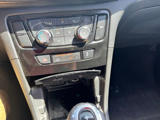 Used 2021 Buick Encore Preferred FWD image 20