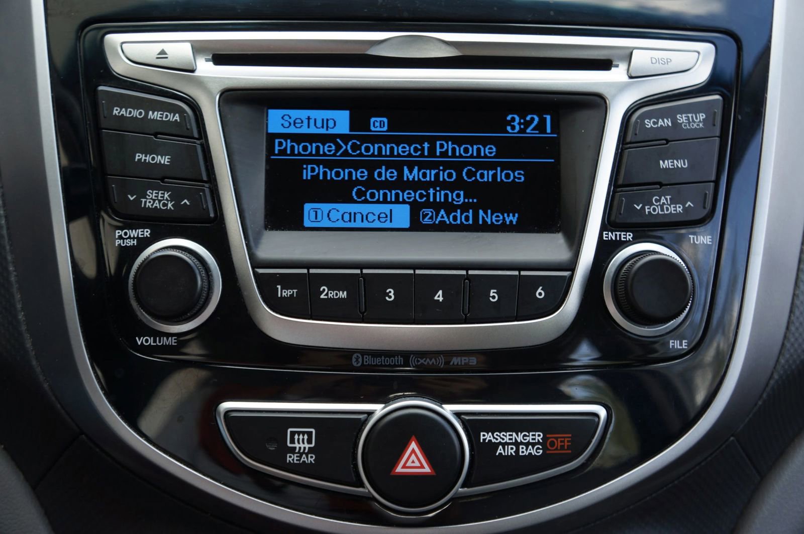 Used 2015 Hyundai Accent GLS w/ Option Group 03 image 23