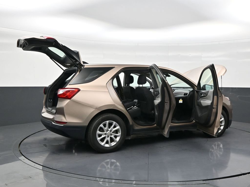 Used 2018 Chevrolet Equinox LS image 28