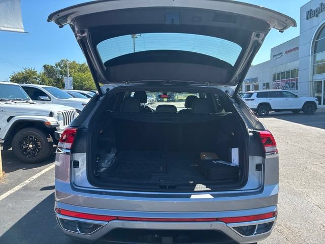 Used 2023 Volkswagen Atlas Cross Sport SEL Premium R-Line AWD/4WD image 27