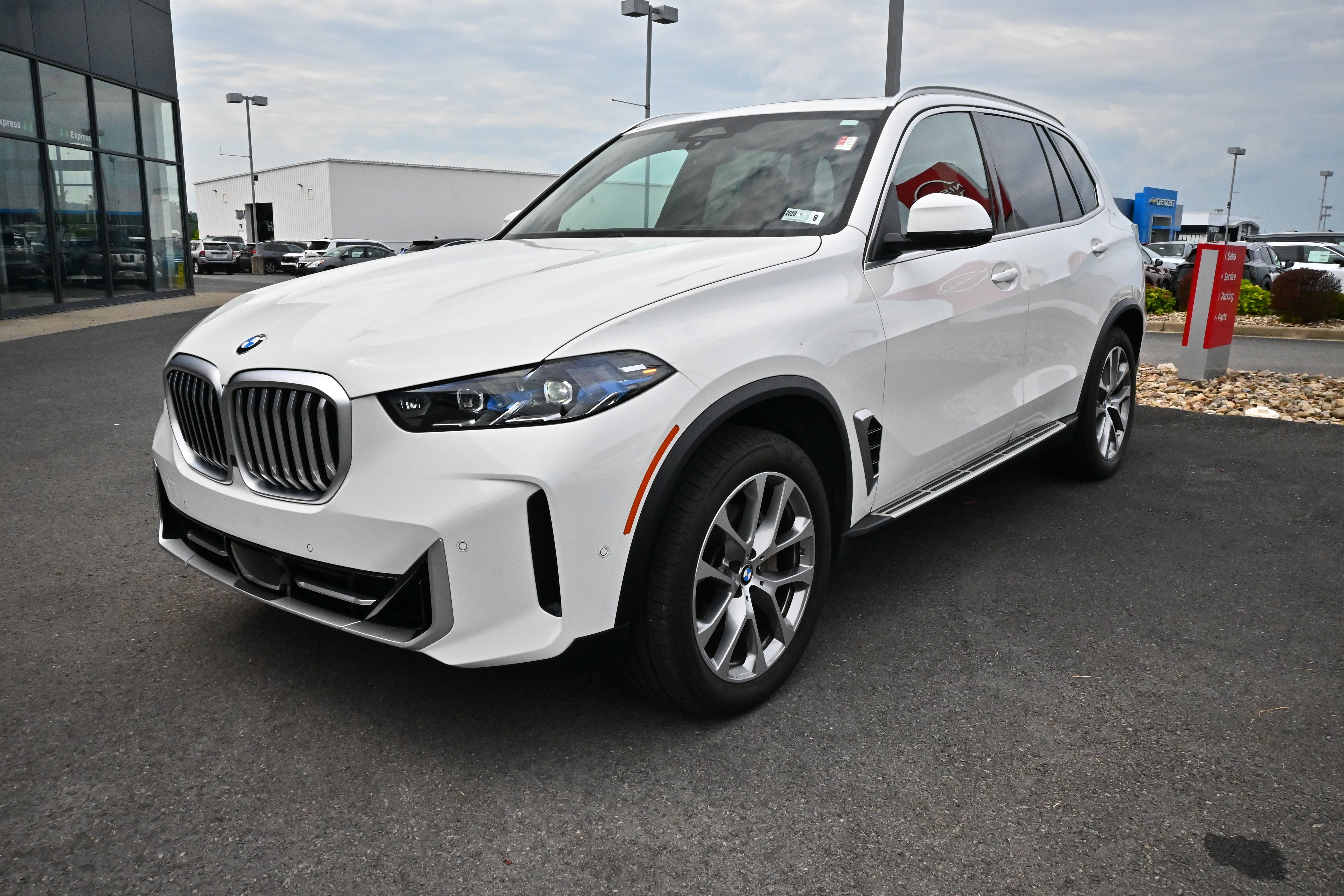 Used 2026 BMW X5 xDrive40i AWD/4WD image 4