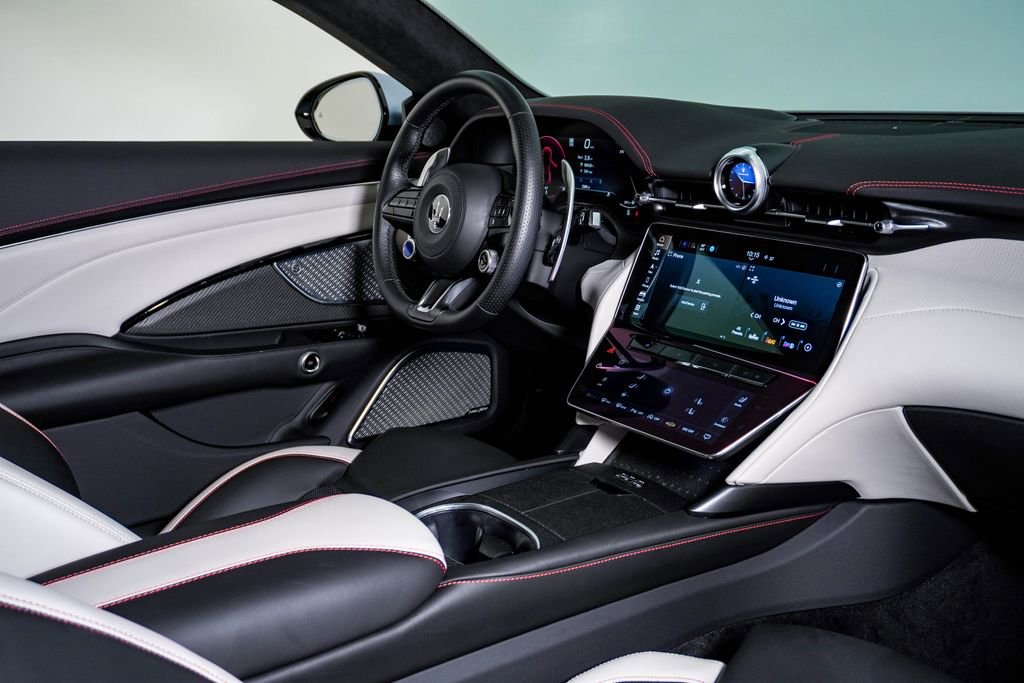 Used 2024 Maserati GranTurismo Trofeo AWD/4WD image 15