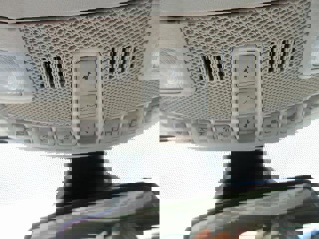 Used 2022 Ford Edge SEL w/ Convenience Package image 17