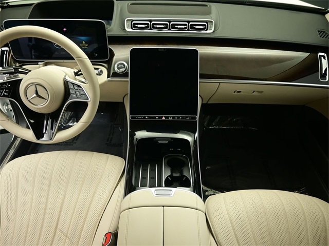 Used 2022 Mercedes-Benz S 580 4MATIC Sedan w/ Rear Seat Package image 6