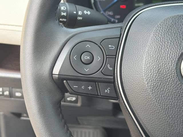 Used 2022 Toyota RAV4 Limited AWD/4WD image 27