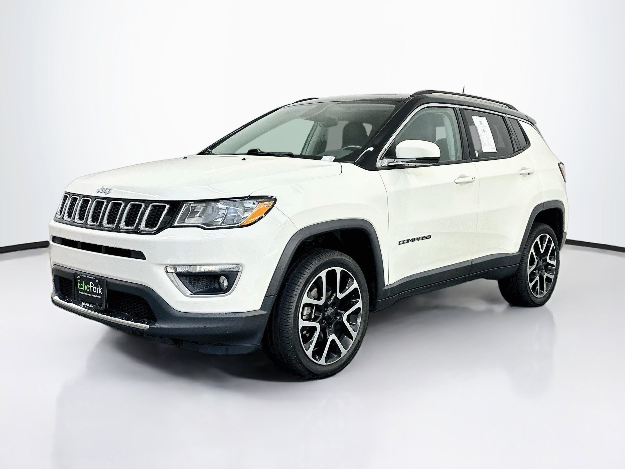 Used 2018 Jeep Compass Limited AWD/4WD image 3