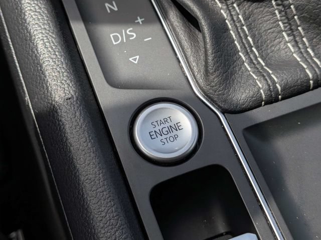 Used 2023 Volkswagen Atlas SE w/ Panoramic Sunroof Package FWD image 29