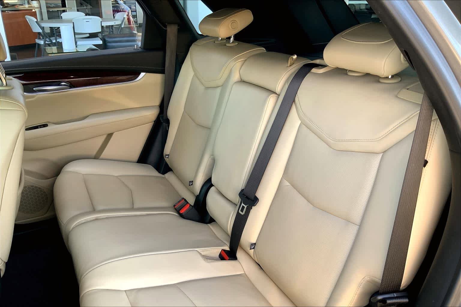 Used 2018 Cadillac XT5 Premium Luxury AWD/4WD image 22
