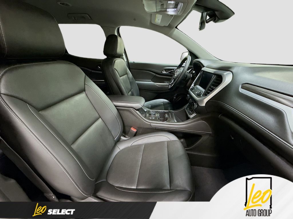 Used 2023 GMC Acadia SLT image 29