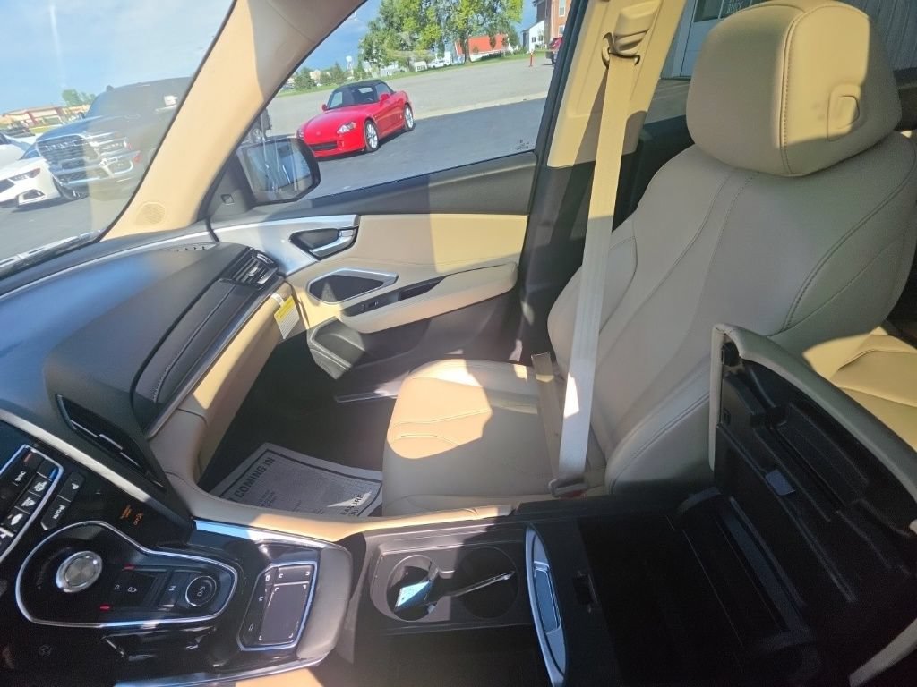 Used 2024 Acura RDX SH-AWD image 24