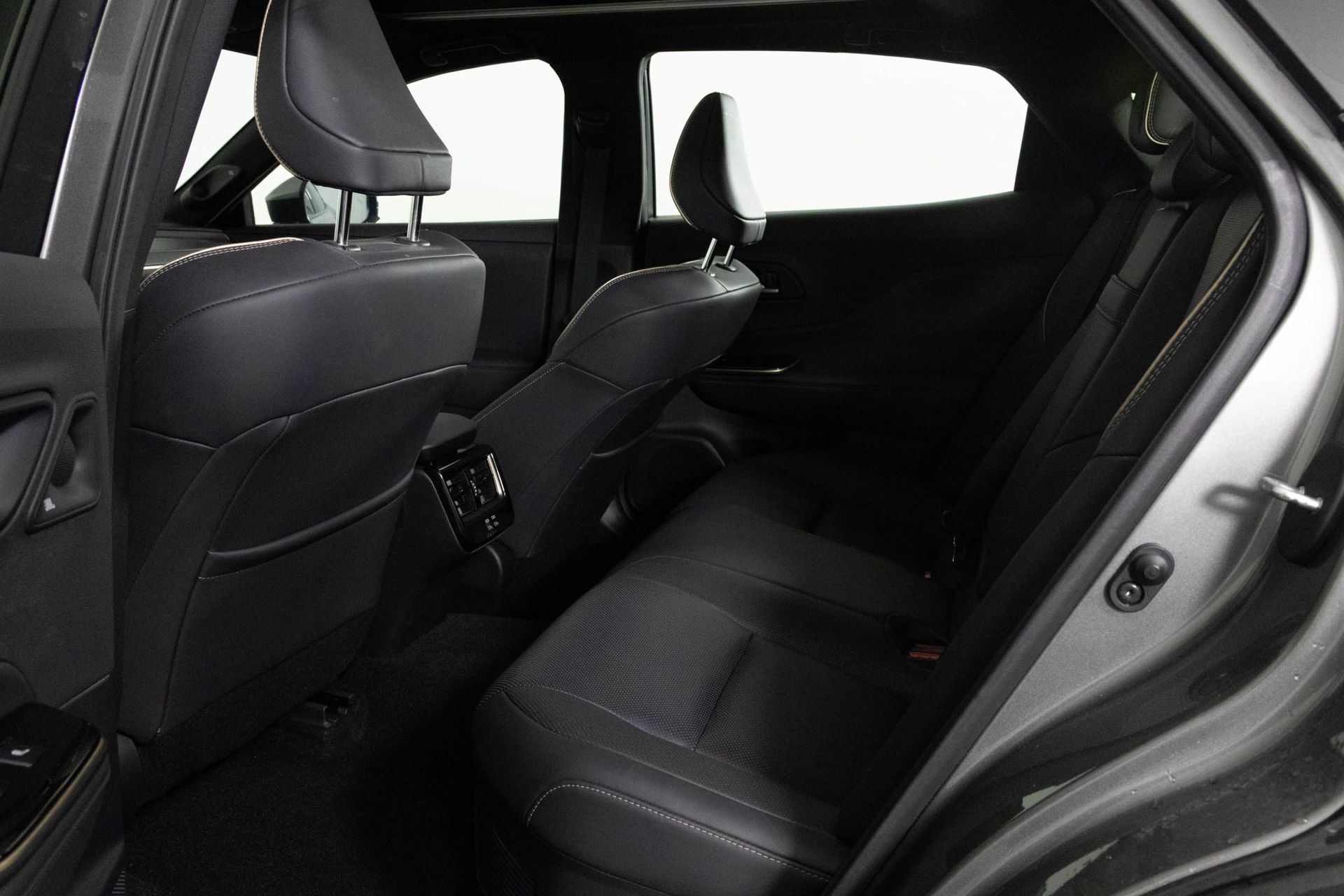 Used 2024 Toyota Crown Platinum image 33