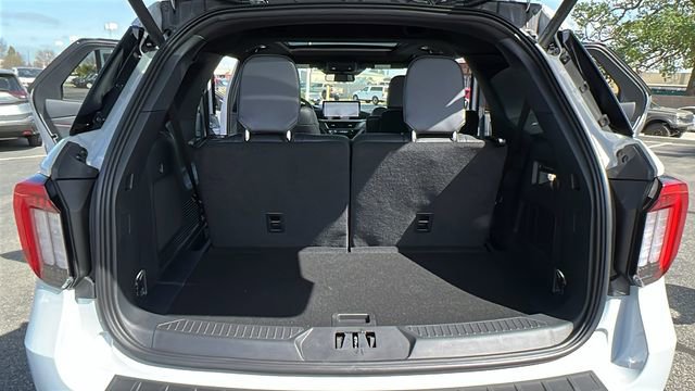 New 2026 Ford Explorer ST w/ Sun And Sound Package image 12