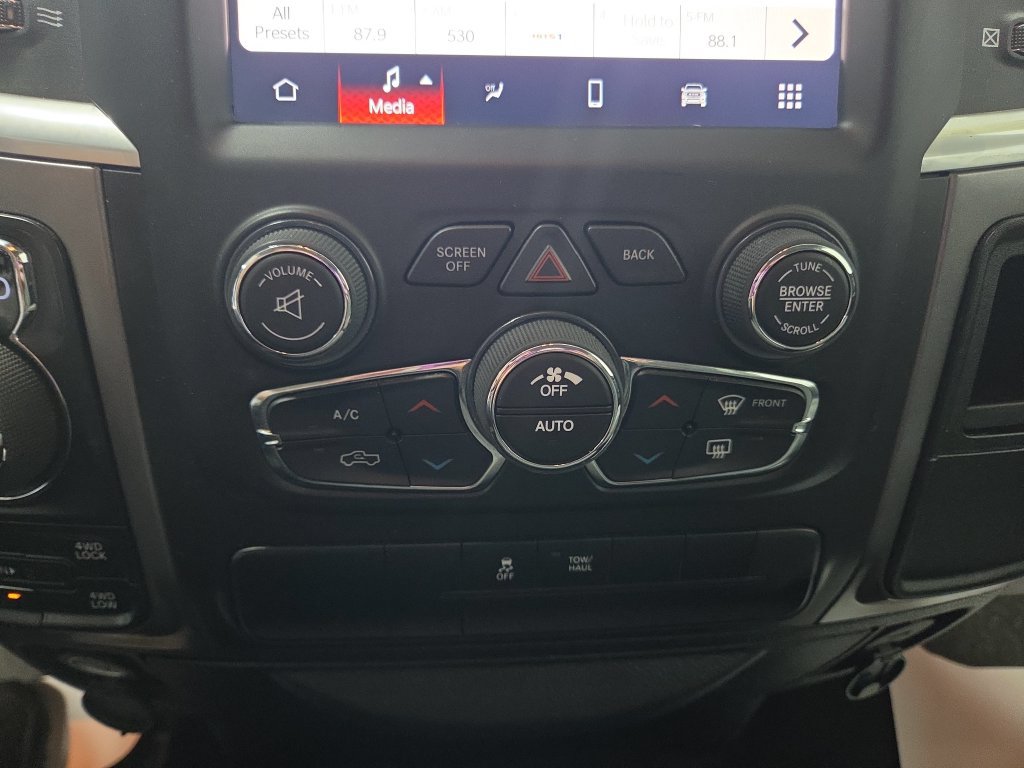 Used 2023 RAM 1500 Classic SLT w/ Electronics Group AWD/4WD image 35