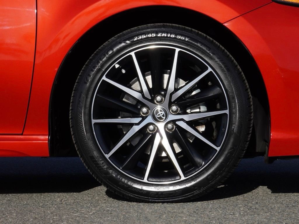 Used 2024 Toyota Camry SE image 10