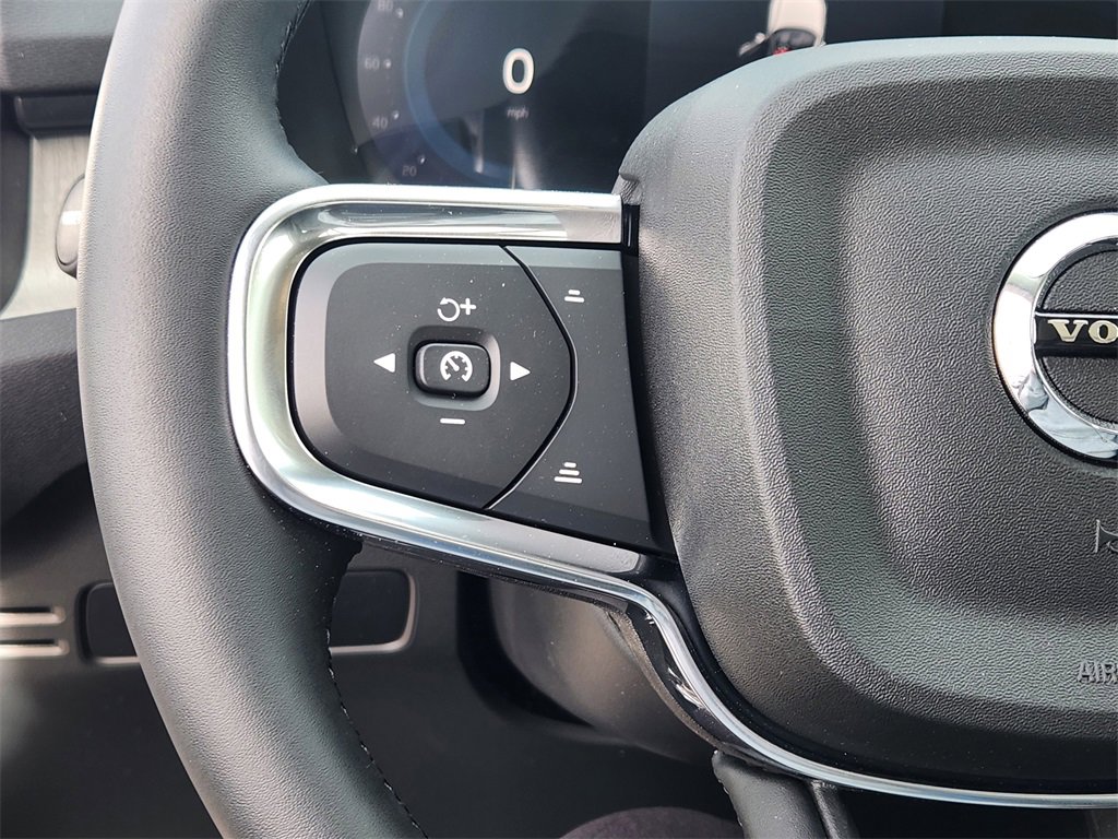 New 2025 Volvo XC40 B5 Ultra w/ Climate Package image 9