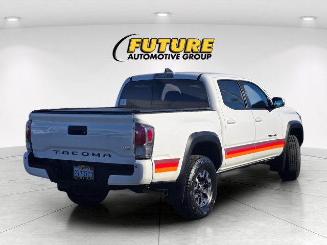 Used 2021 Toyota Tacoma TRD Off-Road w/ Technology Package AWD/4WD image 4