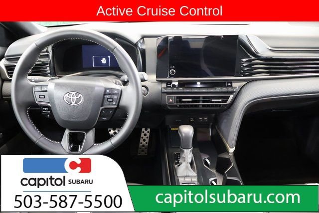 Used 2025 Toyota Camry SE image 15