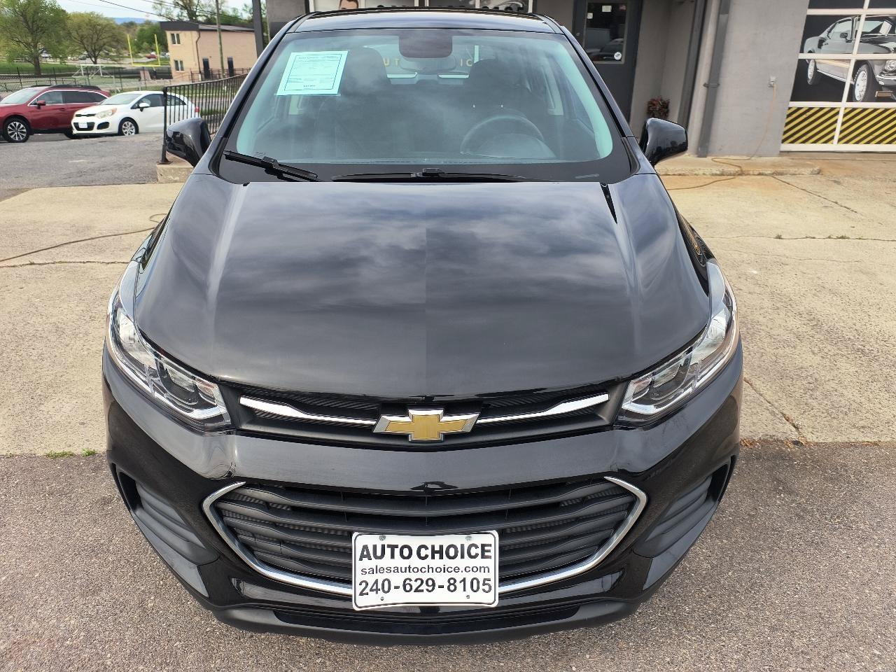Used 2020 Chevrolet Trax LS AWD/4WD image 4