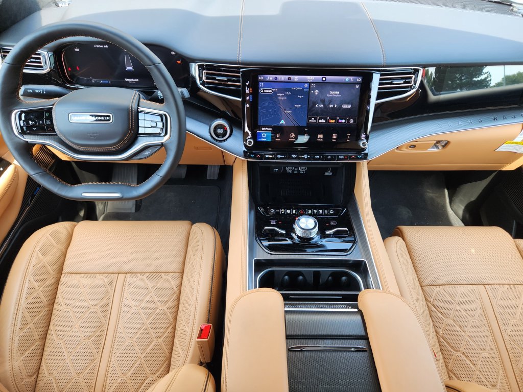 New 2026 Jeep Grand Wagoneer L Summit AWD/4WD image 11