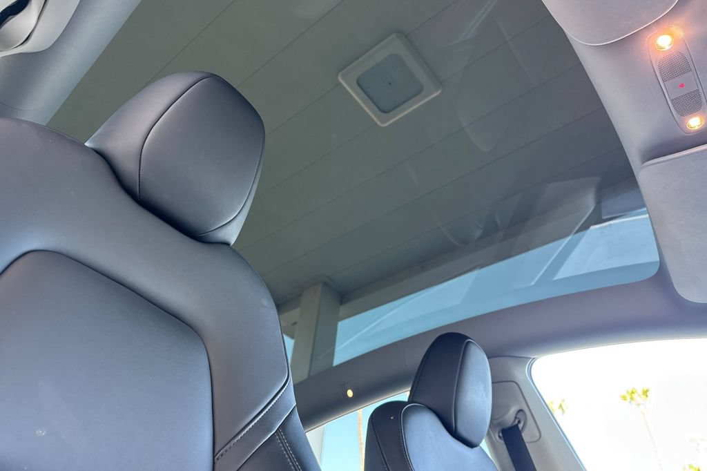 Used 2023 Tesla Model Y Long Range AWD/4WD image 20
