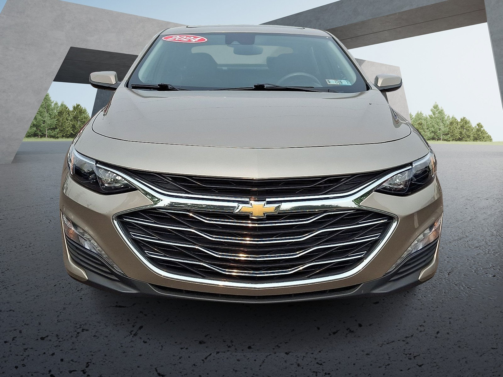 Used 2024 Chevrolet Malibu LT FWD image 2