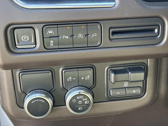 Used 2021 GMC Yukon SLT w/ SLT Luxury Package image 26