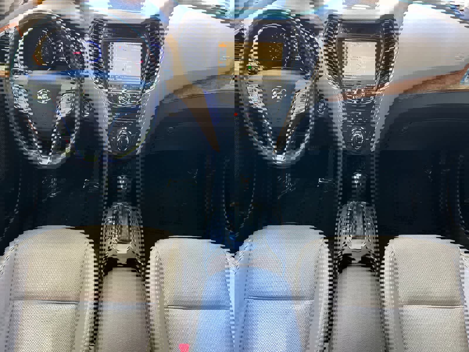 Used 2015 Hyundai Santa Fe Limited w/ Option Group 04 image 4