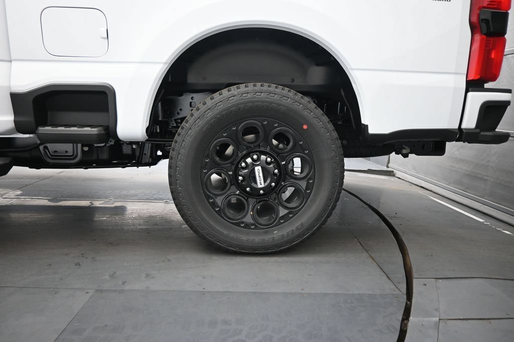 New 2026 Ford F250 Lariat w/ Black Appearance Package AWD/4WD image 23