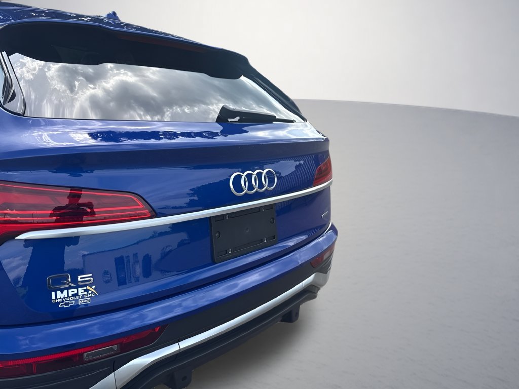 Used 2021 Audi Q5 Prestige w/ Prestige Package AWD/4WD image 39