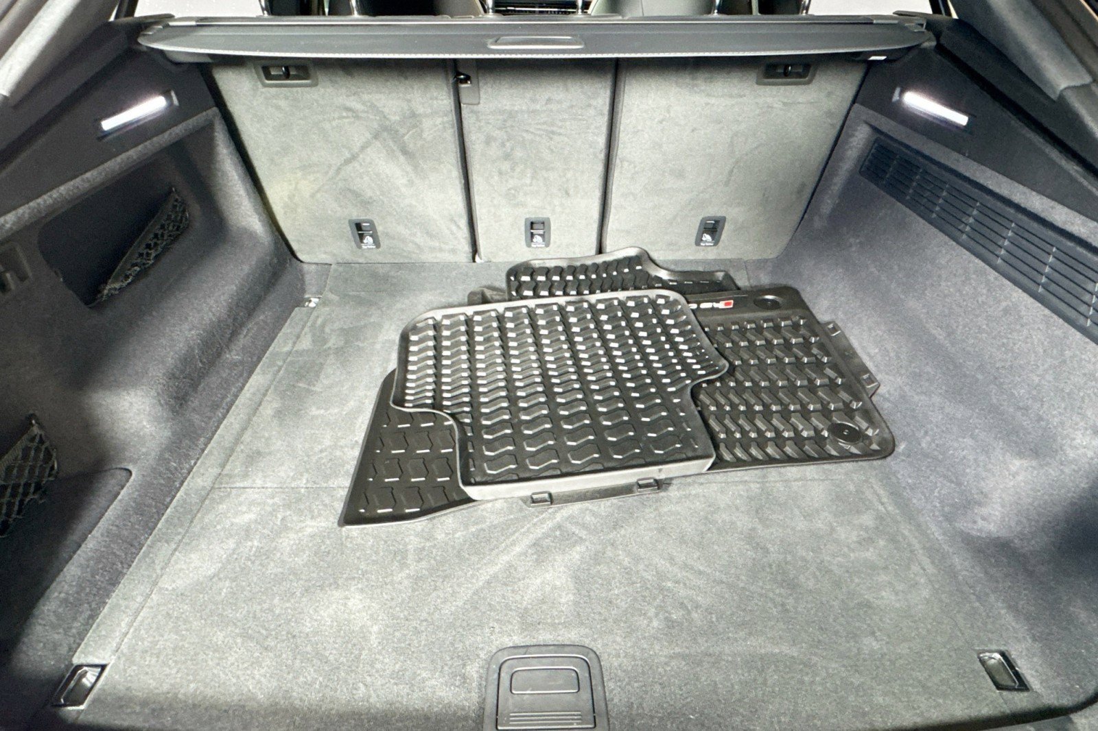 Used 2024 Audi RS Q8 image 25