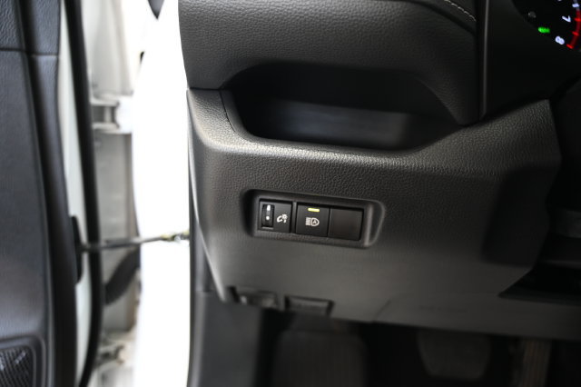 Used 2022 Toyota RAV4 XLE AWD/4WD image 25
