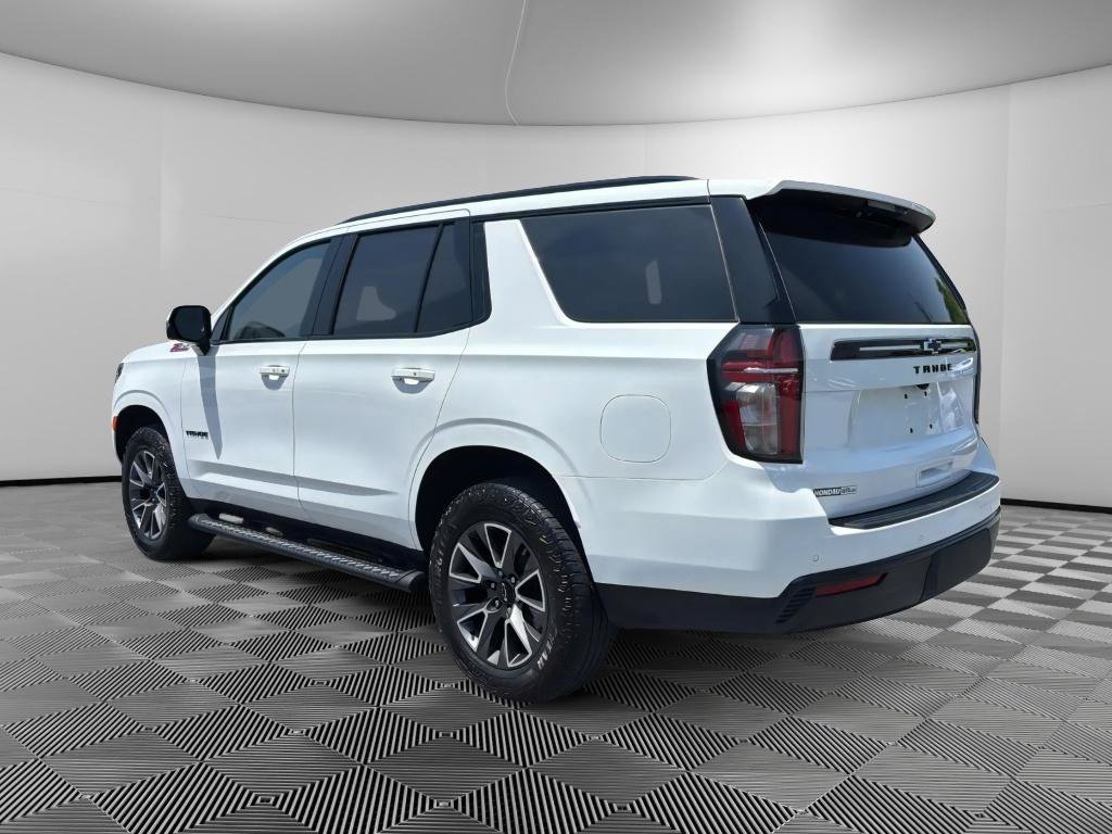 Used 2024 Chevrolet Tahoe Z71 w/ Luxury Package AWD/4WD image 3