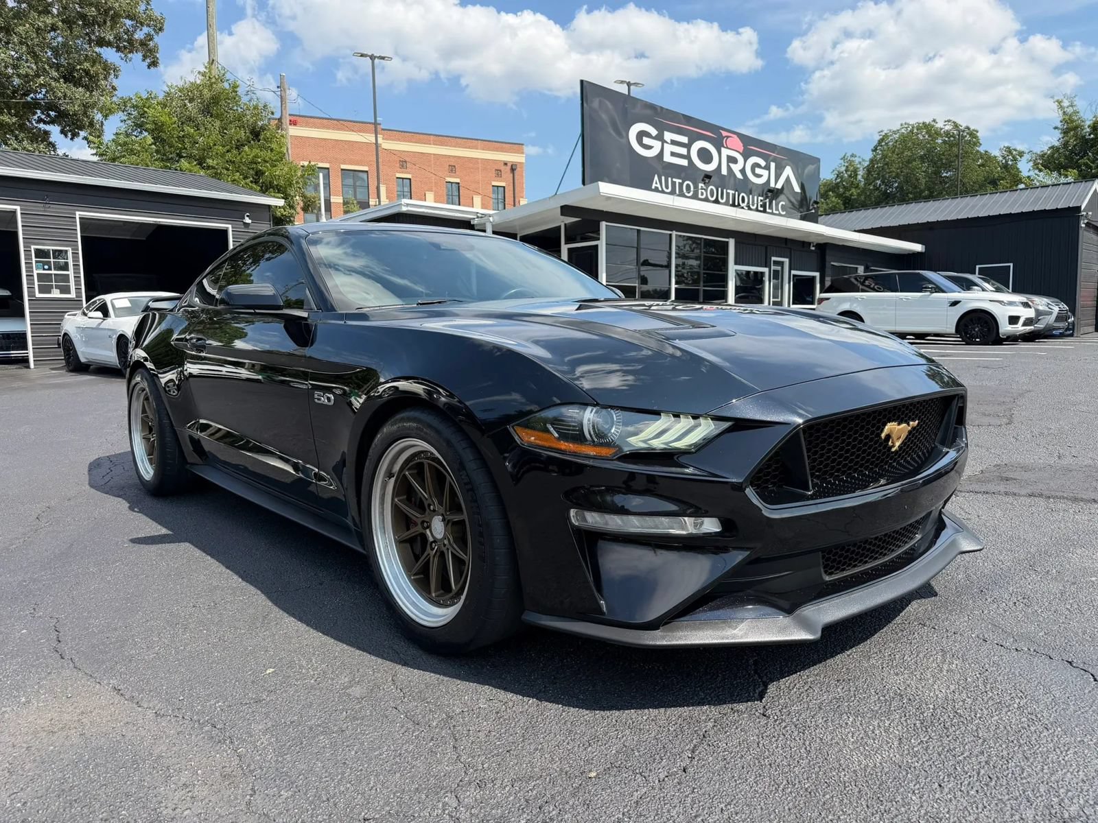Used 2019 Ford Mustang GT Premium w/ GT Performance Package RWD image 4