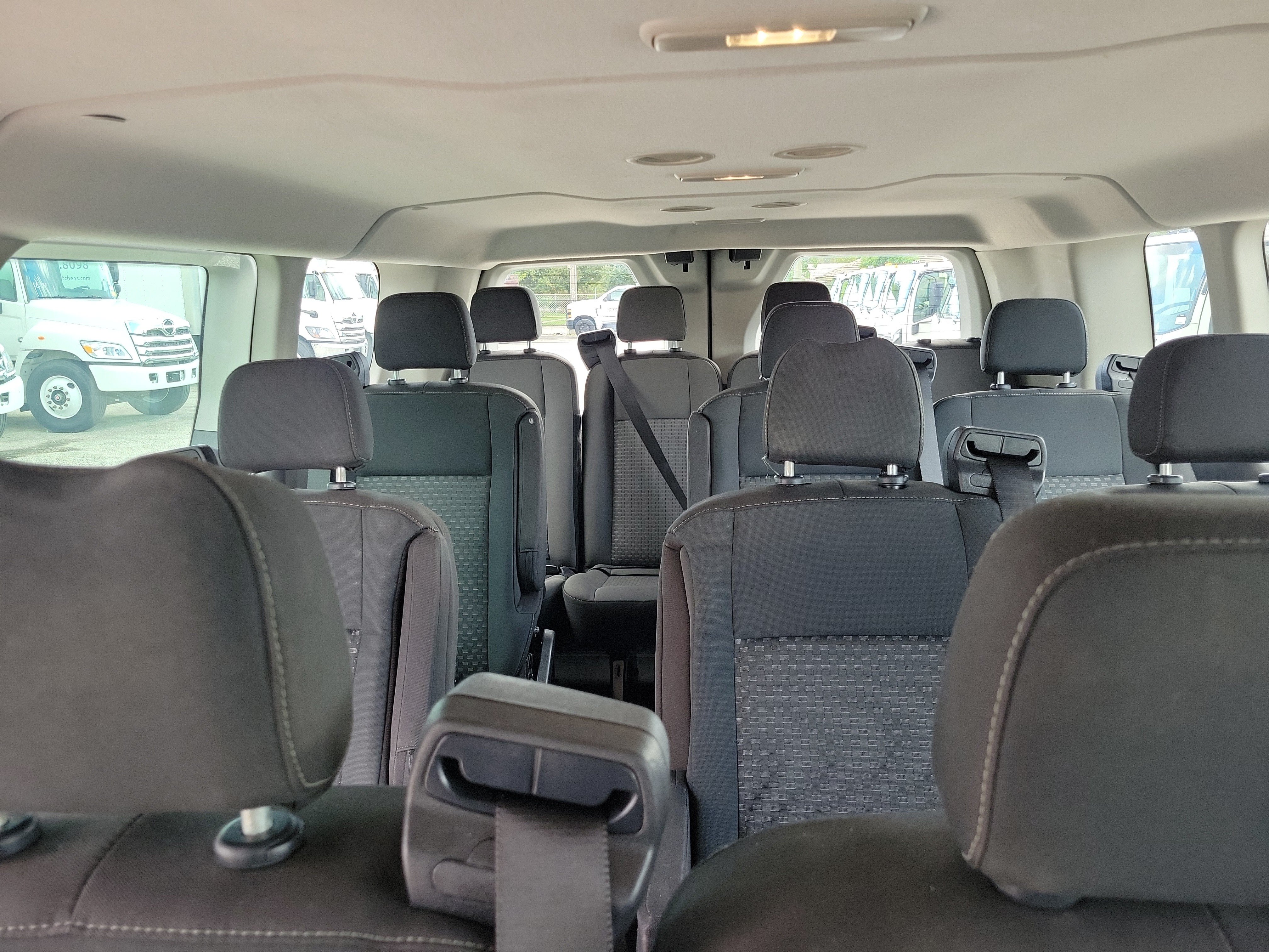 Used 2022 Ford Transit 350 XLT RWD image 17