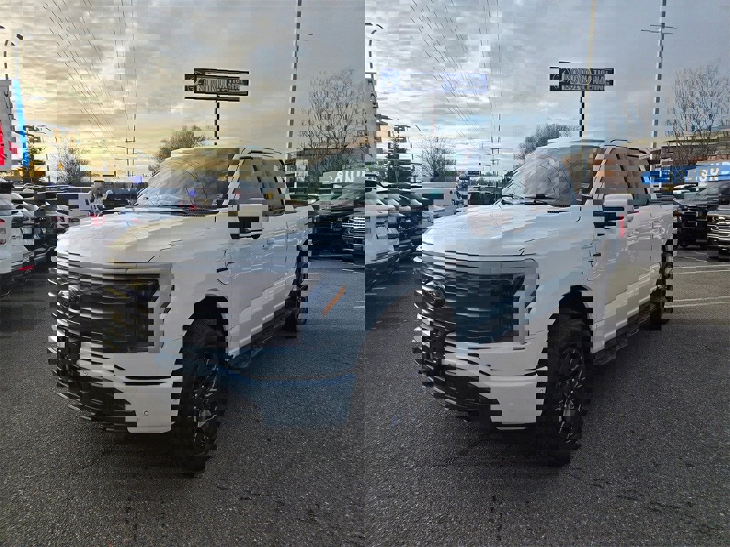 Used 2023 Ford F150 Lightning Lariat w/ Equipment Group 511A High