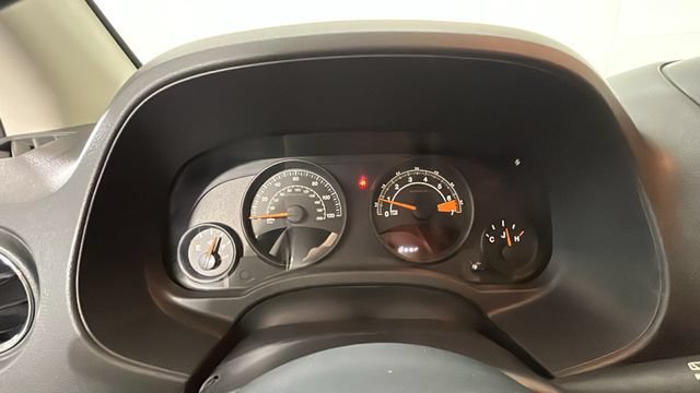 Used 2014 Jeep Compass Sport w/ Power Value Group AWD/4WD image 16