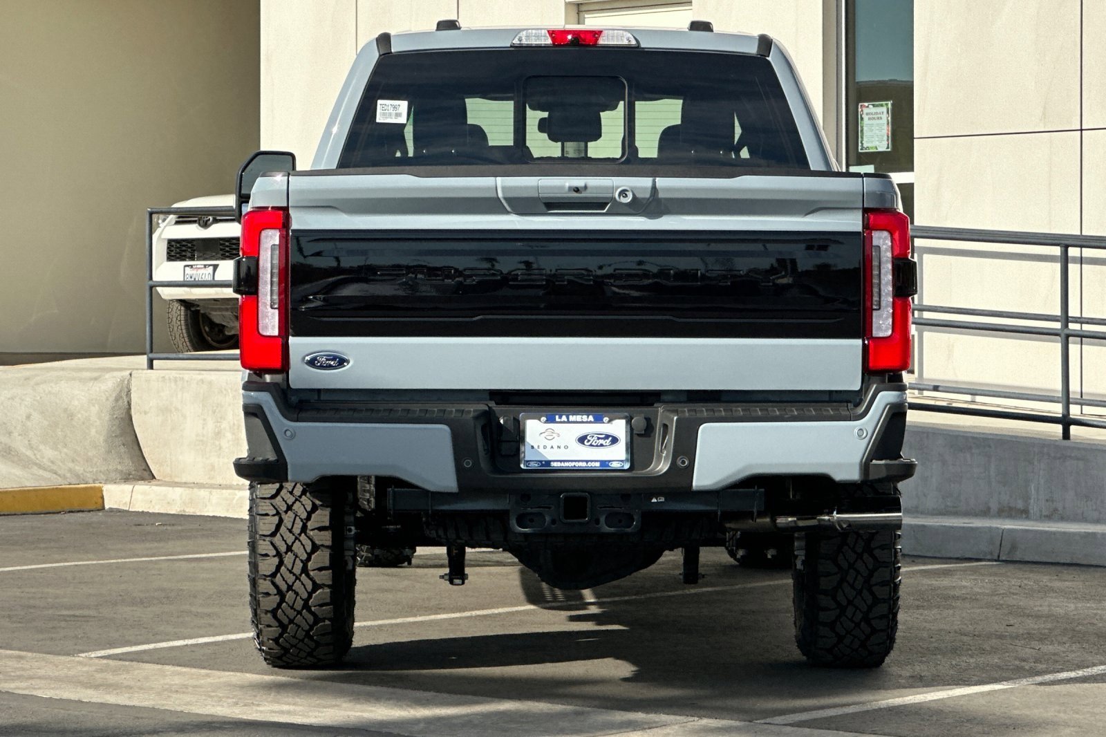 New 2026 Ford F350 Platinum w/ Tremor Off-Road Package image 4