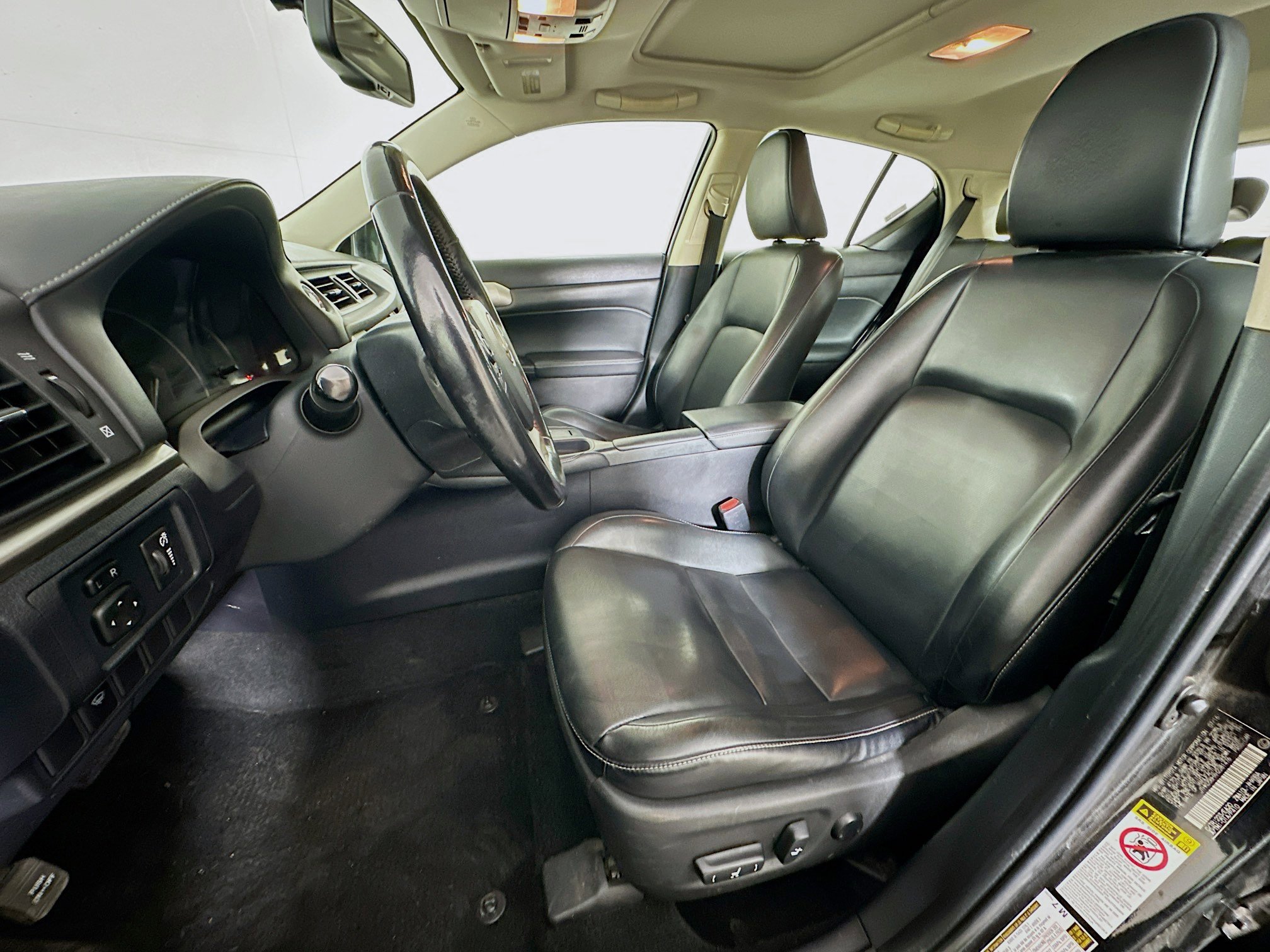 Used 2017 Lexus CT 200h w/ Seat Comfort Package image 13