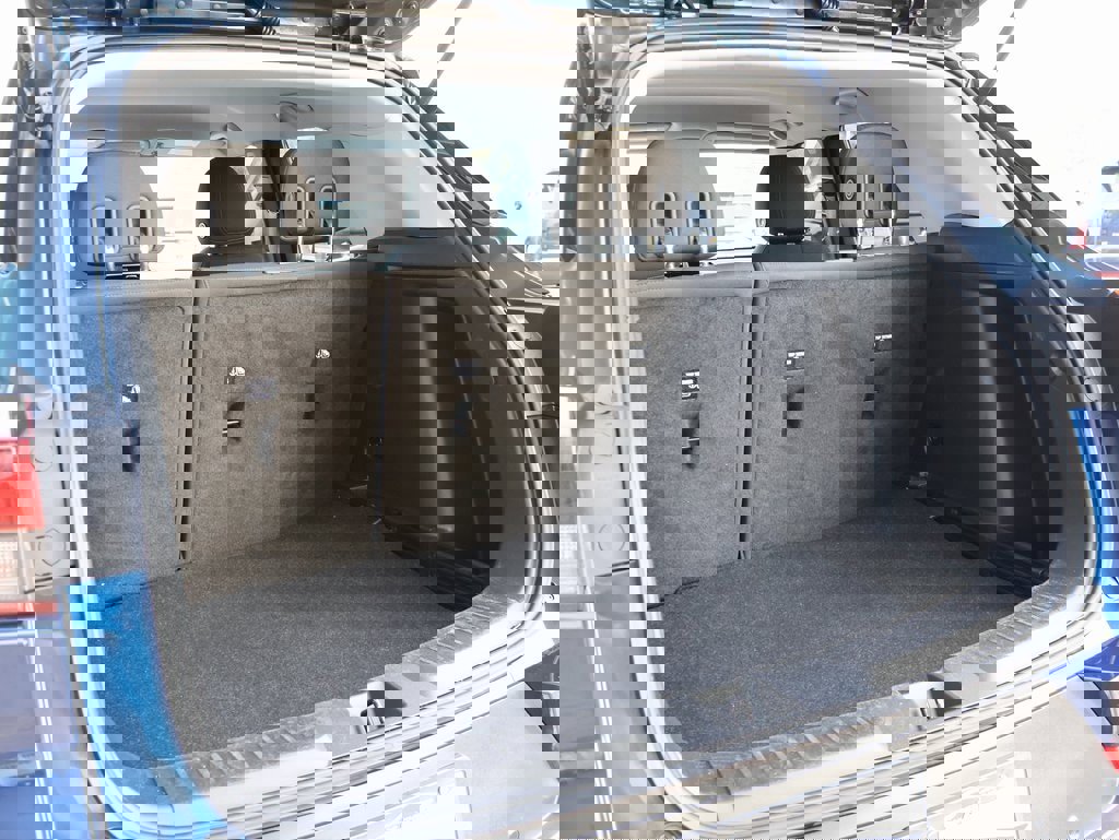 Used 2022 Chevrolet TrailBlazer LT w/ Driver Confidence Package image 16