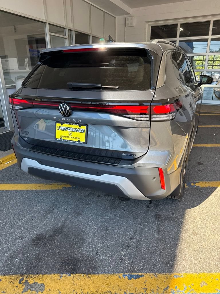 New 2026 Volkswagen Tiguan SE AWD/4WD image 11