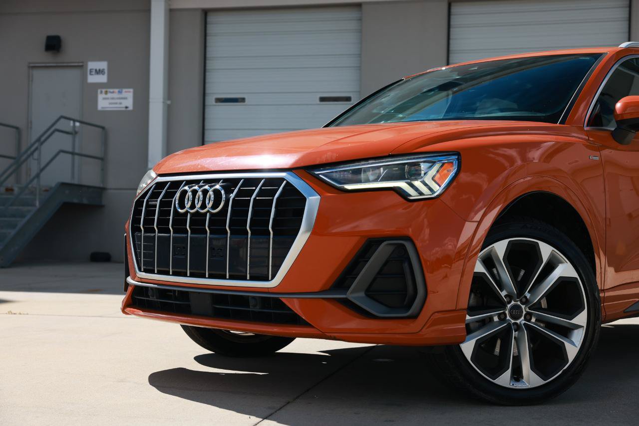 Used 2020 Audi Q3 2.0T Premium Plus w/ Premium Plus Package AWD/4WD image 33