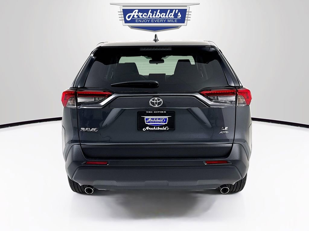 Used 2025 Toyota RAV4 LE AWD/4WD image 5