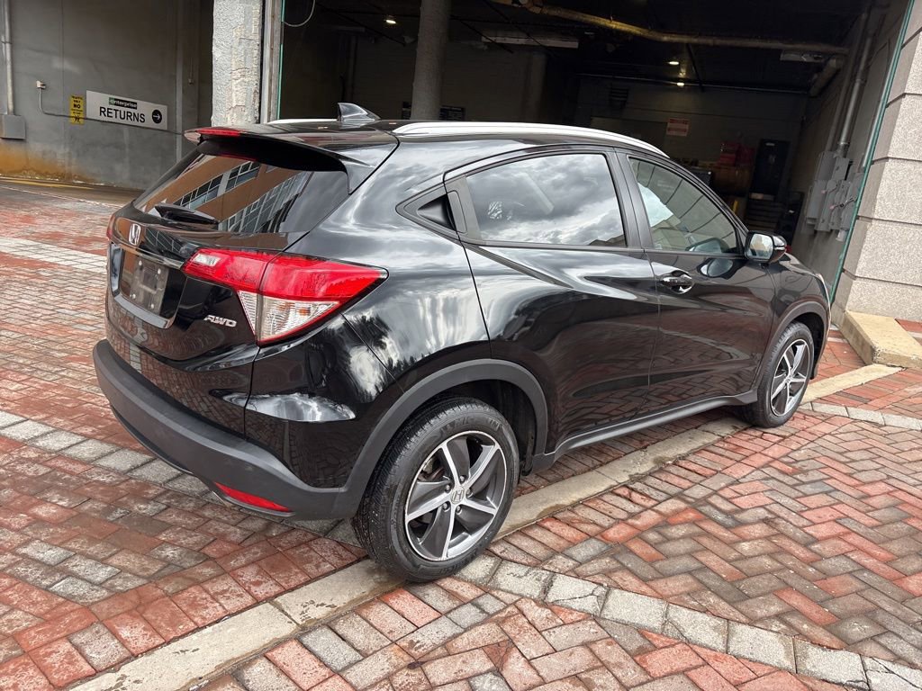 Used 2022 Honda HR-V EX-L image 3