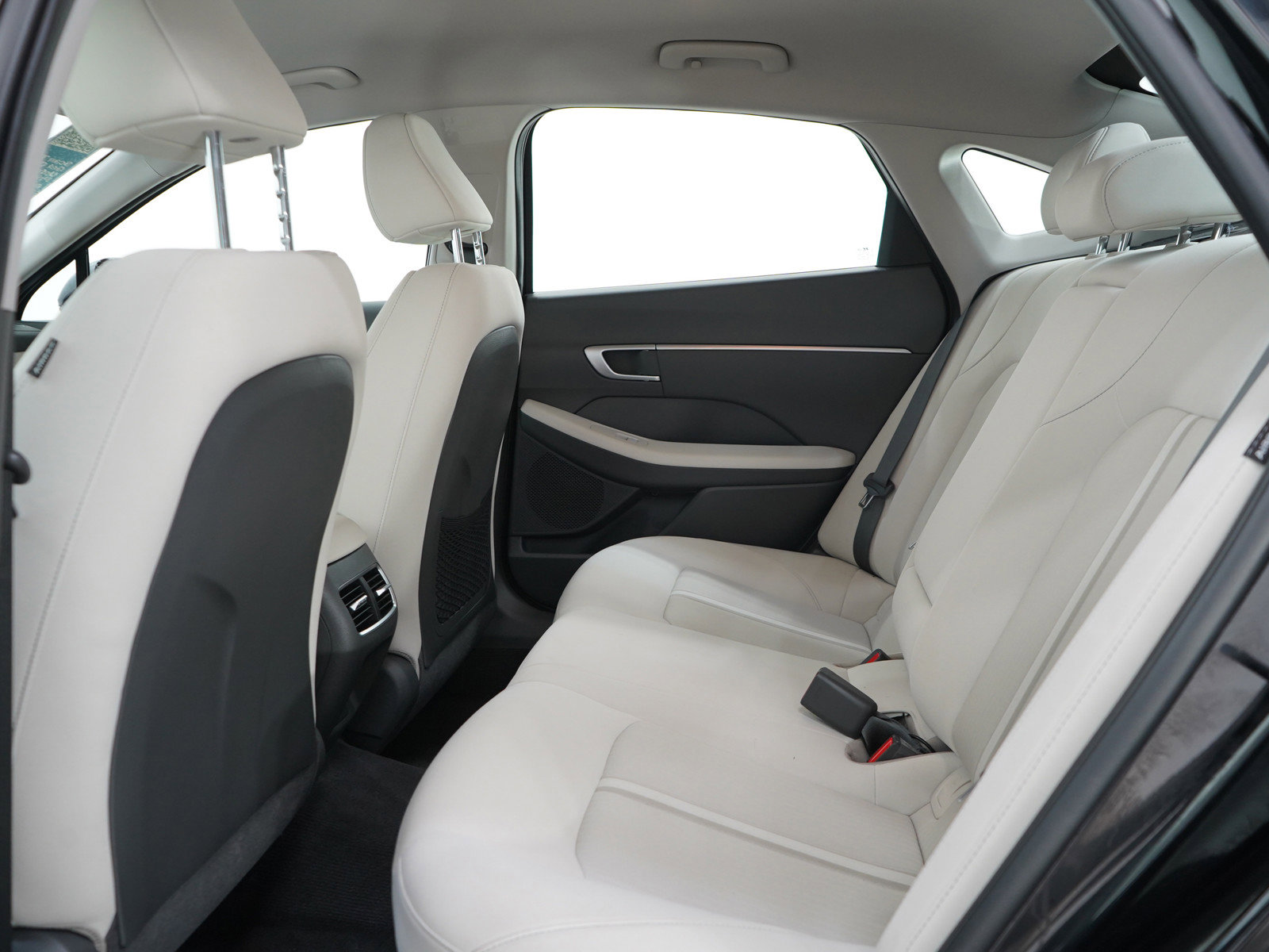 Certified 2025 Hyundai Sonata SEL FWD image 13