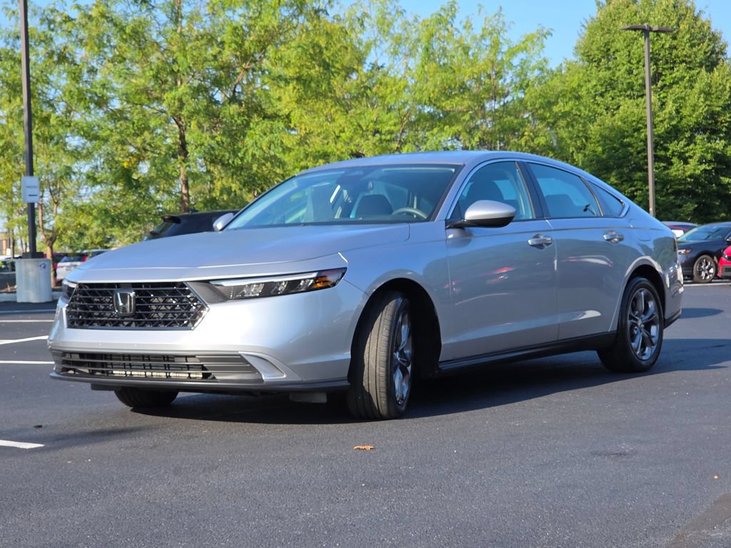 Certified 2023 Honda Accord EX image 18
