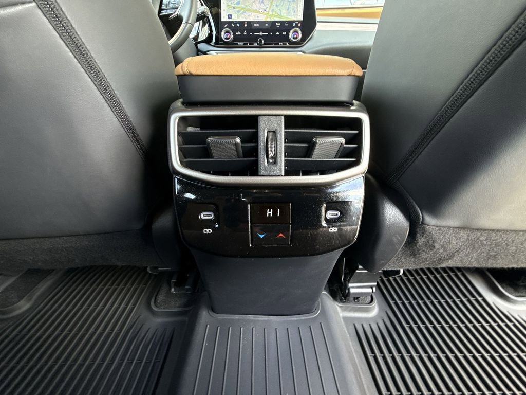 Used 2025 Lexus RX 350 Premium w/ Accessory Package (Z1) image 24