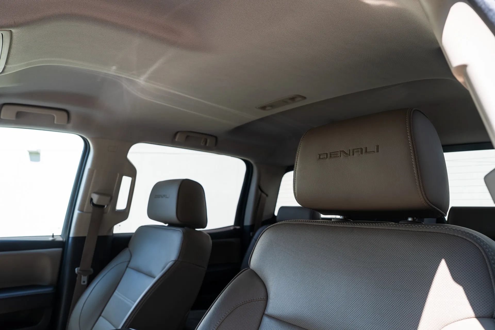 Used 2015 GMC Sierra 3500 Denali w/ Duramax Plus Package AWD/4WD image 19