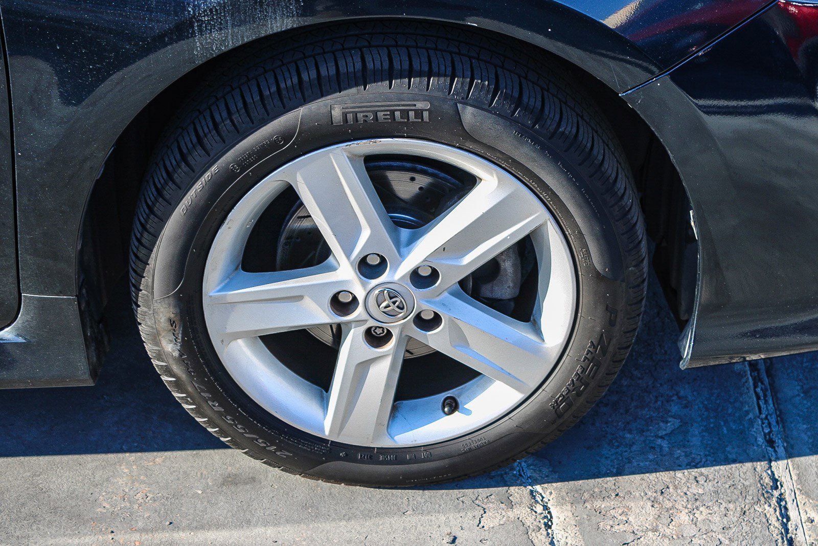 Used 2014 Toyota Camry SE image 11