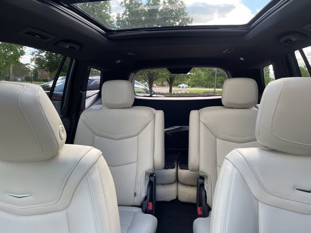 Used 2025 Cadillac XT6 Sport w/ Technology Package AWD/4WD image 30